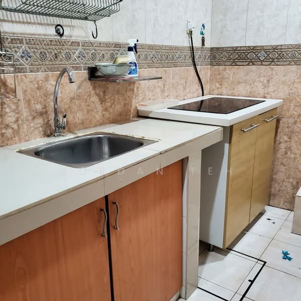 Terraced House for Sale in Kampung Sungai Kayu Ara (Petaling Jaya) - Jordan Teh - Kitchen - PropertyGuru.com.my