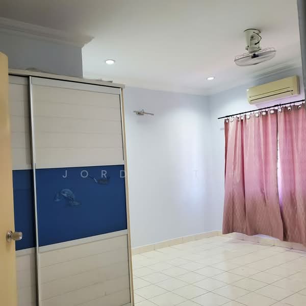 Terraced House for Sale in Kampung Sungai Kayu Ara (Petaling Jaya) - Jordan Teh - Bedroom - PropertyGuru.com.my