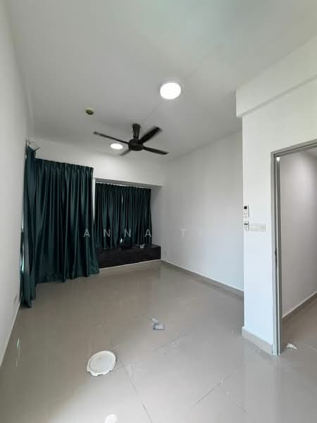 Twin Residences untuk Untuk Disewa - RM 1,800 /bulan, Feb 2026 - Living Room - PropertyGuru.com.my