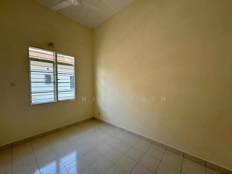 Rumah Teres 2.5 Tingkat untuk Dijual di Ukay Perdana (Ulu Kelang) - Daniel Chin - Bedroom - PropertyGuru.com.my