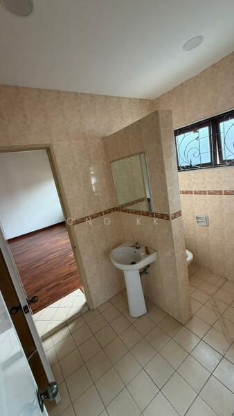 Rumah Berkembar untuk Dijual di Mutiara Damansara (Selangor) - Ong KK - Bathroom - PropertyGuru.com.my