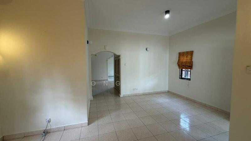 Rumah Berkembar untuk Dijual di Mutiara Damansara (Selangor) - Ong KK - Living Room - PropertyGuru.com.my