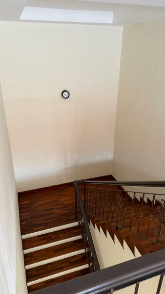 Rumah Berkembar untuk Dijual di Mutiara Damansara (Selangor) - Ong KK - Corridor - PropertyGuru.com.my