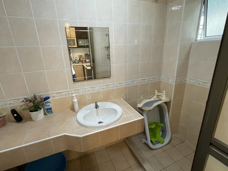 Rumah Teres 2.5 Tingkat untuk Dijual di Taman Megah Kepong (Kepong) - Desmond Kok - Bathroom - PropertyGuru.com.my