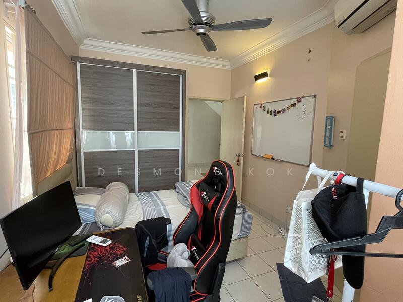 Rumah Teres 2.5 Tingkat untuk Dijual di Taman Megah Kepong (Kepong) - Desmond Kok - Bedroom - PropertyGuru.com.my