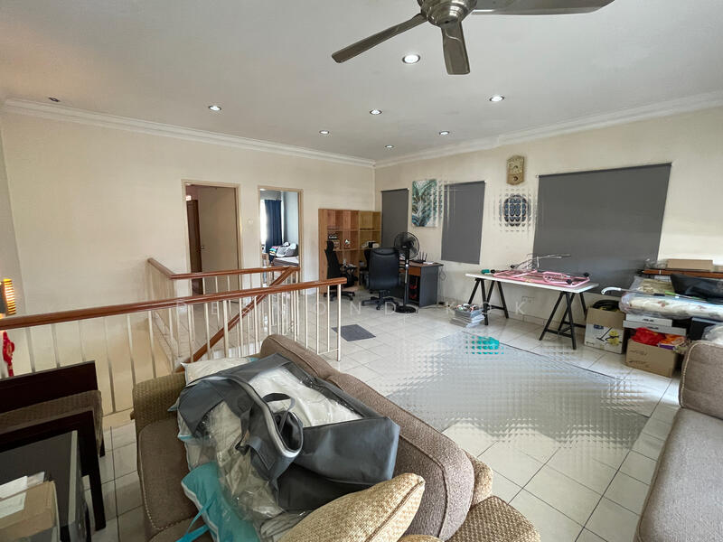 Rumah Teres 2.5 Tingkat untuk Dijual di Taman Megah Kepong (Kepong) - Desmond Kok - Living Room - PropertyGuru.com.my