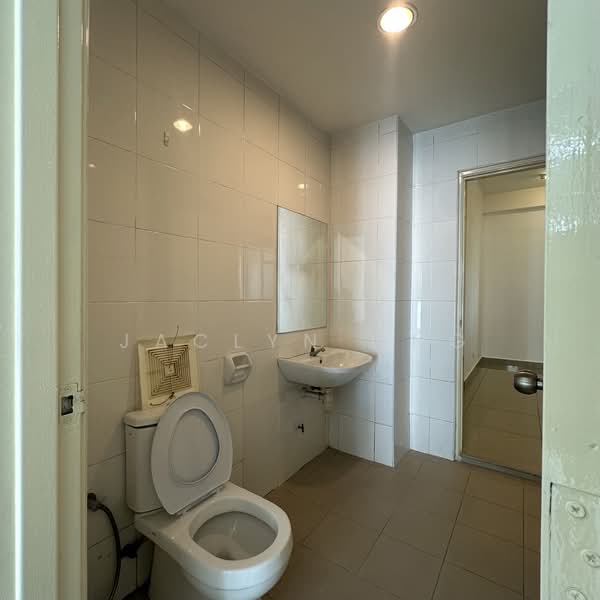 Condominium for Sale at Subang Parkhomes - Jaclyn Ong - Bathroom - PropertyGuru.com.my
