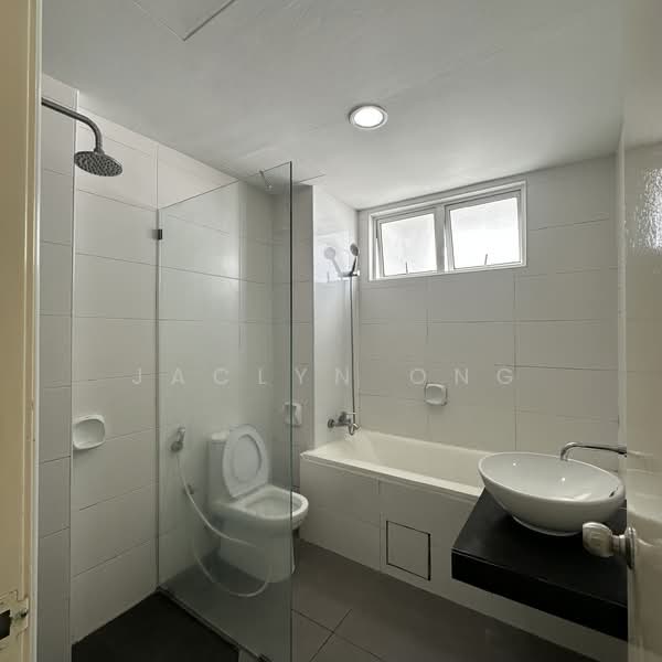 Condominium for Sale at Subang Parkhomes - Jaclyn Ong - Bathroom - PropertyGuru.com.my