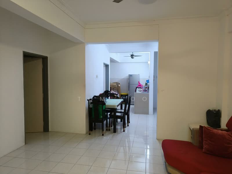 Apartment for Sale at Vista Mahkota - Tom Foo - Living Room - PropertyGuru.com.my