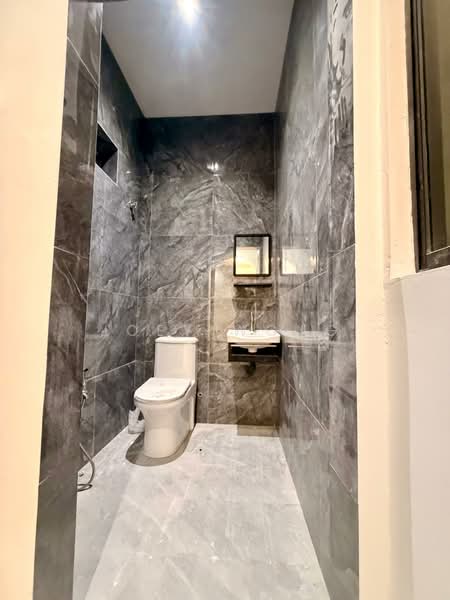 2-storey Terraced House for Sale in Taman Puchong Indah (Puchong) - Joey Wong - Bathroom - PropertyGuru.com.my
