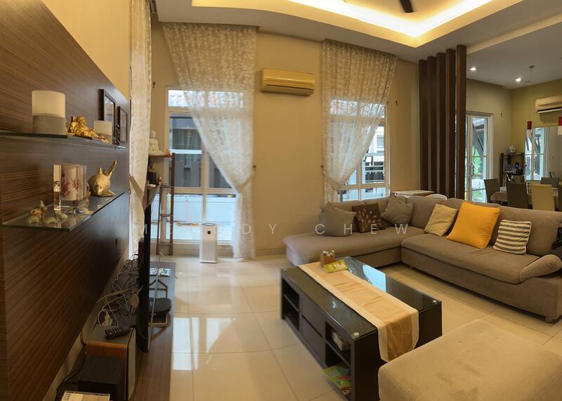 Rumah Berkembar untuk Dijual di Damansara Legenda (Petaling Jaya) - melody chew - Living Room - PropertyGuru.com.my