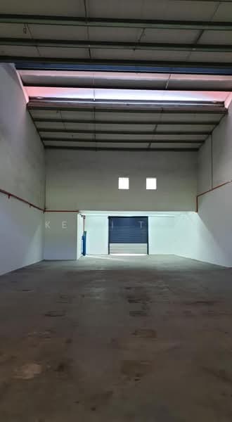 Terrace Factory for Sale in Taman Perindustrian Oug (Jalan Klang Lama (Old Klang Road)) - Kenji Tan - Interior - PropertyGuru.com.my