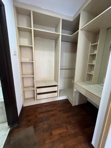 Wardrobe at master room
