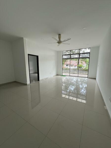 Lower ground living Room