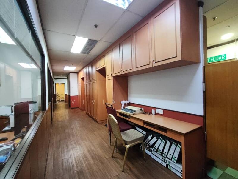 Shop / Office for Sale in KL City Centre (Kuala Lumpur) - Vivian Ho - Corridor - PropertyGuru.com.my
