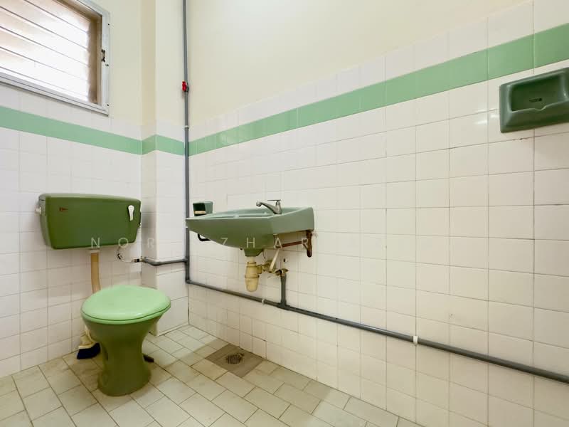 Rumah Teres 2 Tingkat untuk Dijual di Pjs 10 (Sunway) - Nor Azhar Azlan - Bathroom - PropertyGuru.com.my