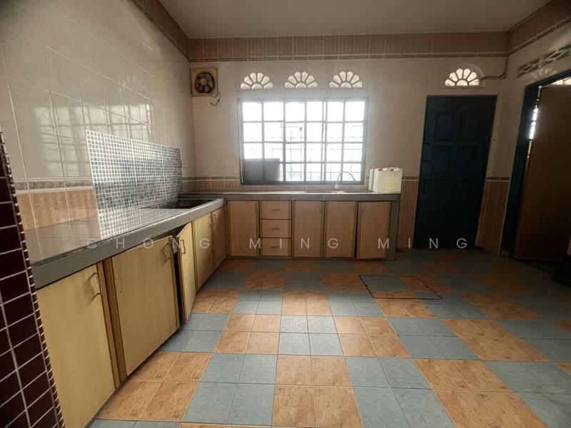 2-storey Terraced House for Sale in Seremban (Negeri Sembilan) - Chong Ming Ming - Kitchen - PropertyGuru.com.my