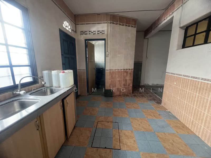 2-storey Terraced House for Sale in Seremban (Negeri Sembilan) - Chong Ming Ming - Kitchen - PropertyGuru.com.my