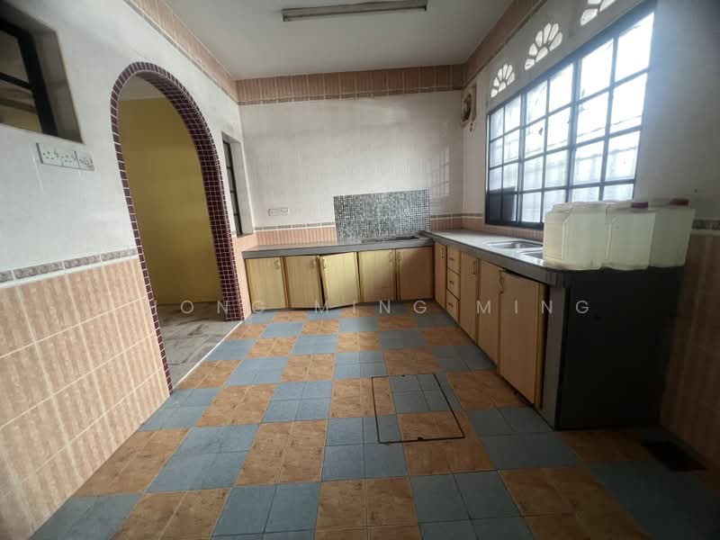 2-storey Terraced House for Sale in Seremban (Negeri Sembilan) - Chong Ming Ming - Kitchen - PropertyGuru.com.my