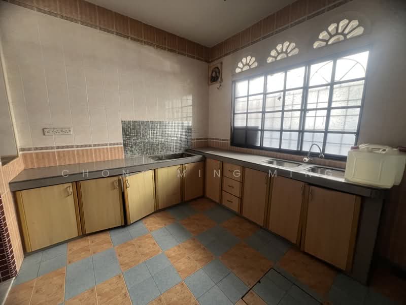 2-storey Terraced House for Sale in Seremban (Negeri Sembilan) - Chong Ming Ming - Kitchen - PropertyGuru.com.my