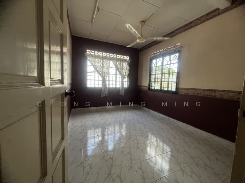 2-storey Terraced House for Sale in Seremban (Negeri Sembilan) - Chong Ming Ming - Bedroom - PropertyGuru.com.my
