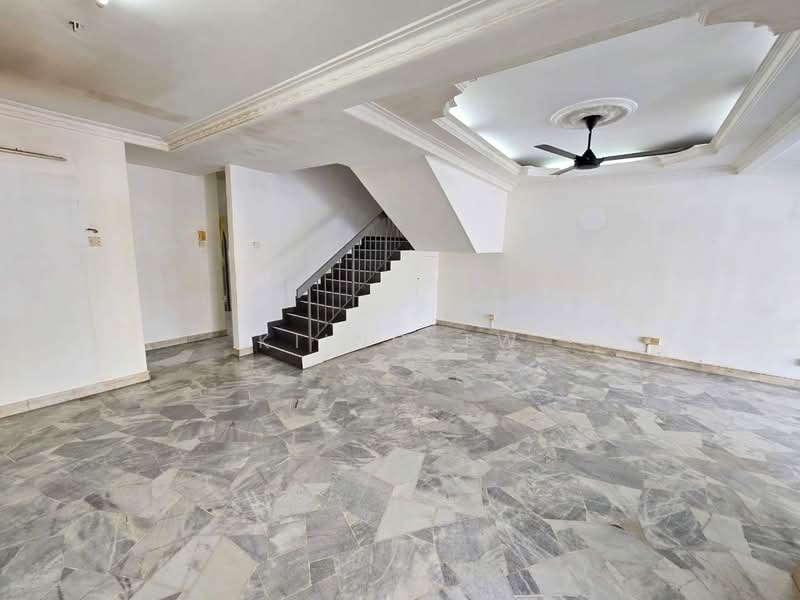 2-storey Terraced House for Sale in Kepong (Kuala Lumpur) - Kiing TW - Living Room - PropertyGuru.com.my
