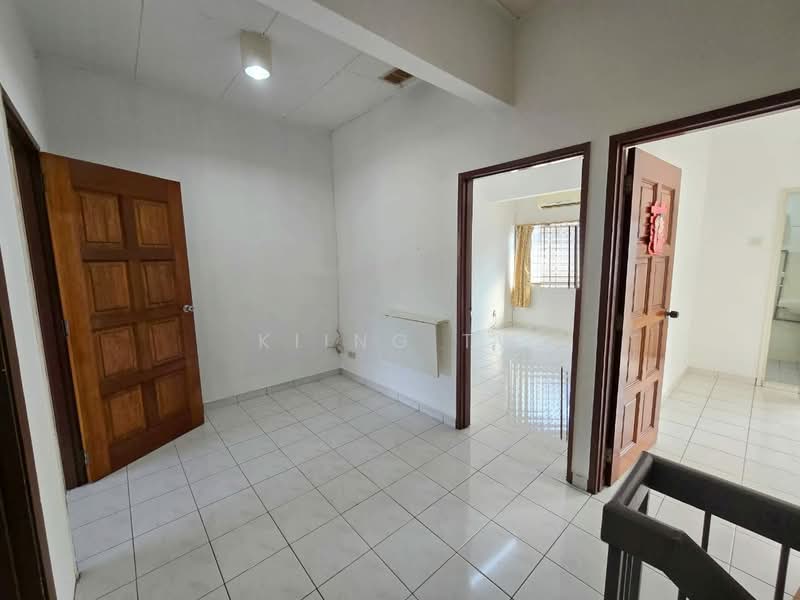 2-storey Terraced House for Sale in Kepong (Kuala Lumpur) - Kiing TW - Corridor - PropertyGuru.com.my