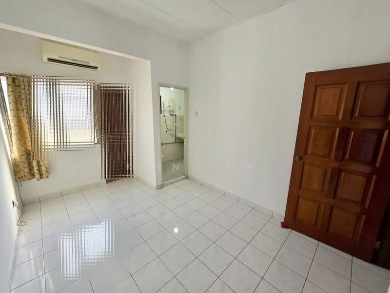2-storey Terraced House for Sale in Kepong (Kuala Lumpur) - Kiing TW - Bedroom - PropertyGuru.com.my