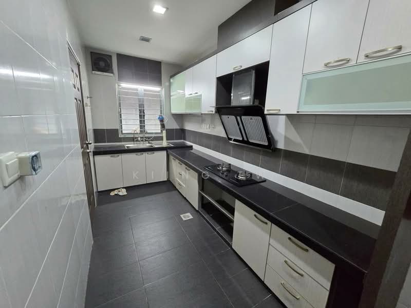 Terraced House for Sale in Taman Seri Bukit Segambut (Batu) - Kiing TW - Kitchen - PropertyGuru.com.my