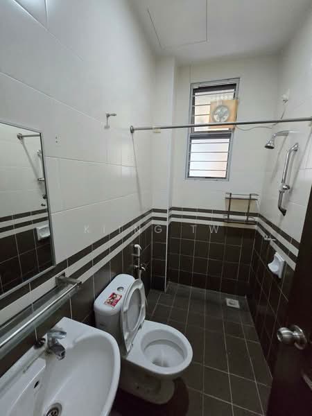 Terraced House for Sale in Taman Seri Bukit Segambut (Batu) - Kiing TW - Bathroom - PropertyGuru.com.my