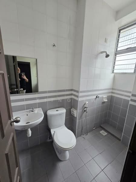 Terraced House for Sale in Taman Seri Bukit Segambut (Batu) - Kiing TW - Bathroom - PropertyGuru.com.my
