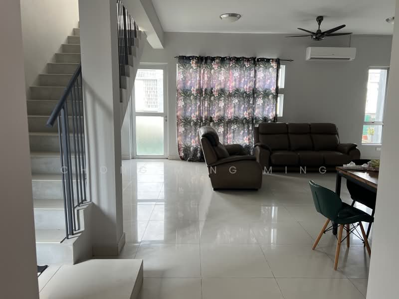 Rumah Teres 3-Tingkat untuk Dijual di Seremban 2 (Negeri Sembilan) - Chong Ming Ming - Living Room - PropertyGuru.com.my