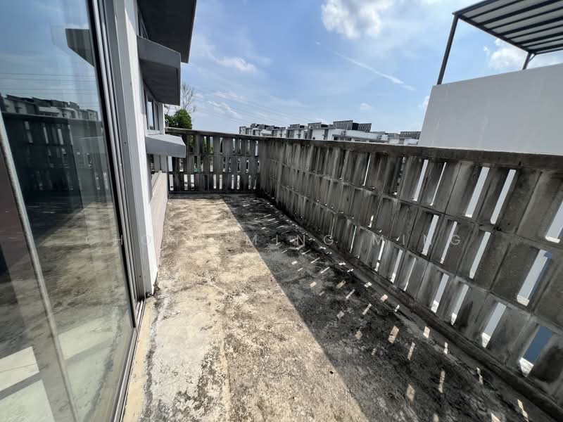 Rumah Teres 3-Tingkat untuk Dijual di Seremban 2 (Negeri Sembilan) - Chong Ming Ming - Balcony - PropertyGuru.com.my
