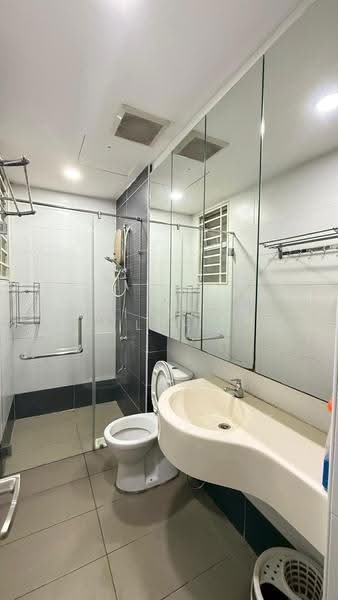 Kediaman Servis untuk Disewa di Platinum Lake PV 21 - Zhi Hong Loh - Bathroom - PropertyGuru.com.my