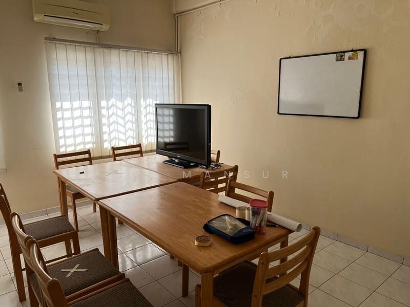 Endlot Usj 1 untuk Untuk Dijual - RM 450,000, Apr 2026 - Study - PropertyGuru.com.my