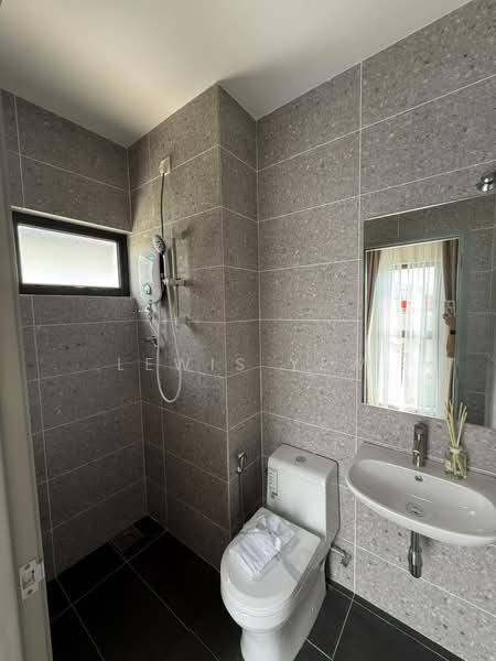 2-storey Terraced House for Sale in Cyber 10 (Cyberjaya) - Lewis Yew - Bathroom - PropertyGuru.com.my