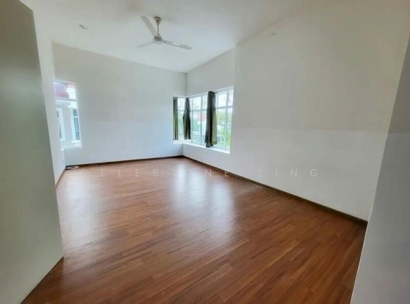 Rumah Berkembar untuk Dijual di Taman Pelangi Semenyih 2 (Semenyih) - Celestine Ting - Living Room - PropertyGuru.com.my