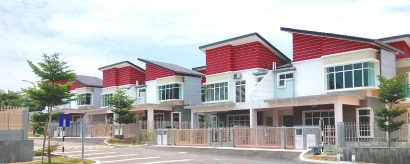 Semi-Detached House for Sale in Taman Pelangi Semenyih 2 (Beranang) - Celestine Ting - Exterior - PropertyGuru.com.my