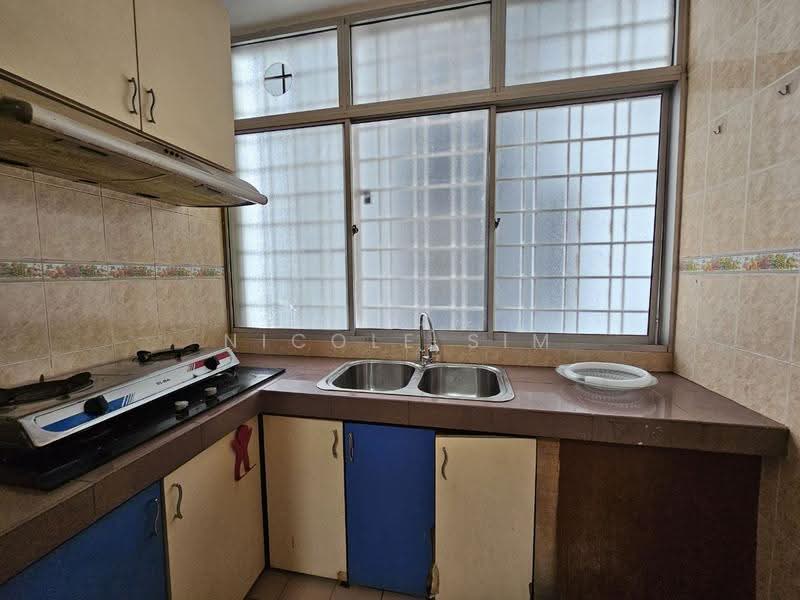 Condominium for Sale at Amadesa Resort Condominium - Nicole Sim - Kitchen - PropertyGuru.com.my