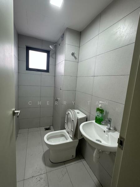 Service Residence for Rent at D'Quince Residences - Cherry Tan - Bathroom - PropertyGuru.com.my
