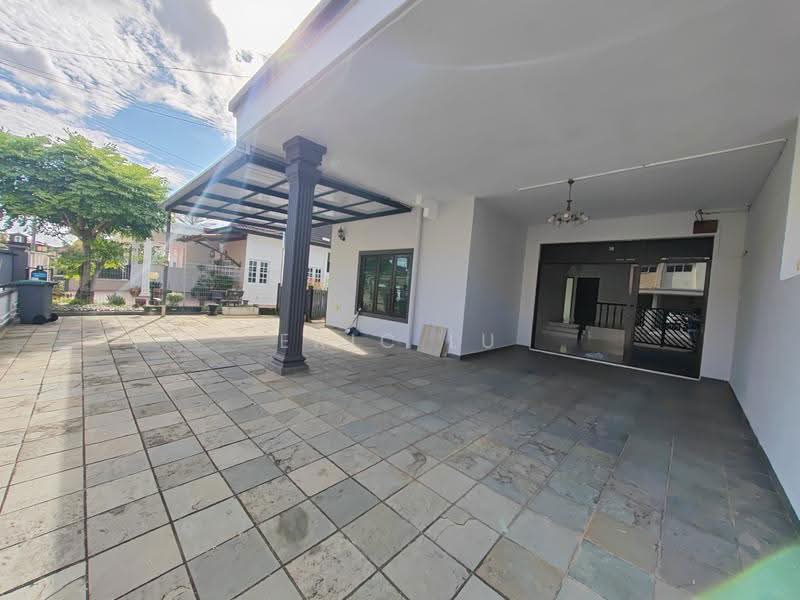 Semi-Detached House for Sale in Taman Muhibbah (Kluang) - Eric Lu - Exterior - PropertyGuru.com.my