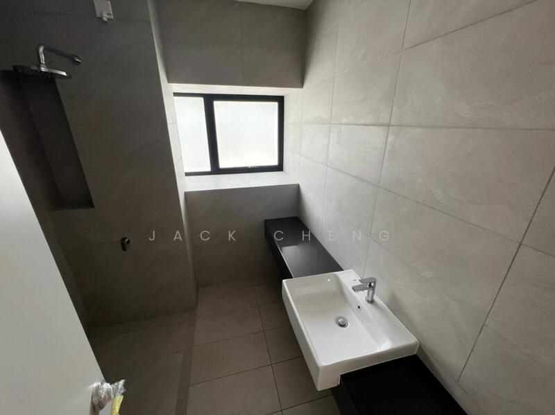 Semi-Detached House for Sale in Kota Emerald (Rawang) - Jack Cheng - Bathroom - PropertyGuru.com.my