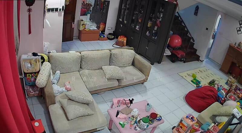 Rumah Teres 2 Tingkat untuk Dijual di Seri Kembangan (Selangor) - Rain Leow - Living Room - PropertyGuru.com.my