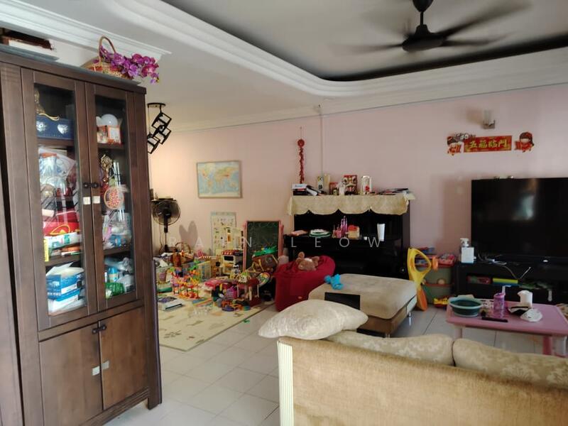 Rumah Teres 2 Tingkat untuk Dijual di Seri Kembangan (Selangor) - Rain Leow - Living Room - PropertyGuru.com.my