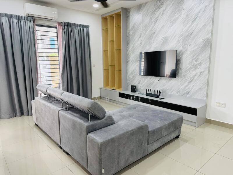 Serenia Amani @ Serenia City untuk Untuk Disewa - RM 2,300 /bulan, Mac 2026 - Living Room - PropertyGuru.com.my