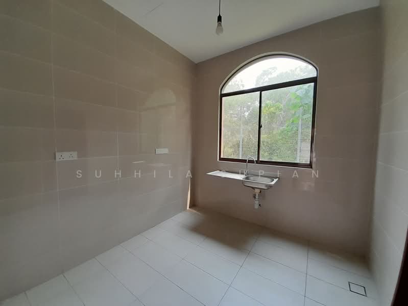 Rumah Teres 3-Tingkat untuk Dijual di Semenyih (Selangor) - Suhhila Supian - Kitchen - PropertyGuru.com.my