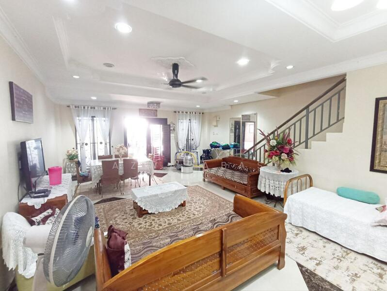 2-storey Terraced House for Sale in Bandar Putera 2 (Klang) - Azwa Abas - Living Room - PropertyGuru.com.my
