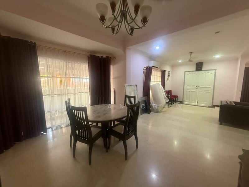 Untuk Disewa - Taman Kolam Air