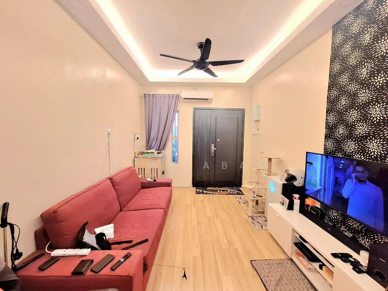 Single Storey Terrace House Jalan Kebun Seksyen 30 untuk Untuk Dijual - RM 430,000, Apr 2026 - Living Room - PropertyGuru.com.my