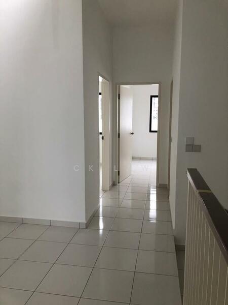 2-storey Terraced House for Sale in Setia Ecohill (Semenyih) - CK Law - Corridor - PropertyGuru.com.my